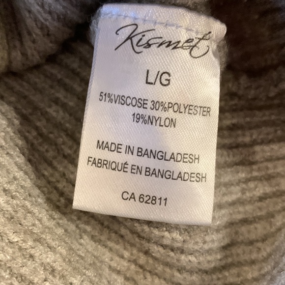 NWT. Kismet sweater - Picture 5 of 6
